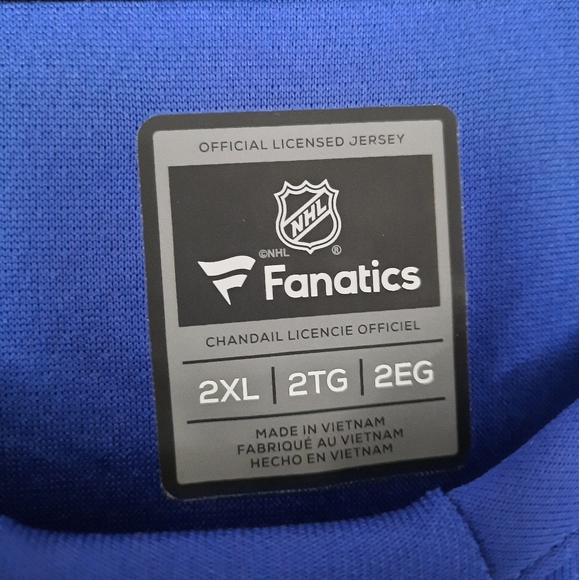 BNWT Canucks Jerseys - Picture 5 of 5